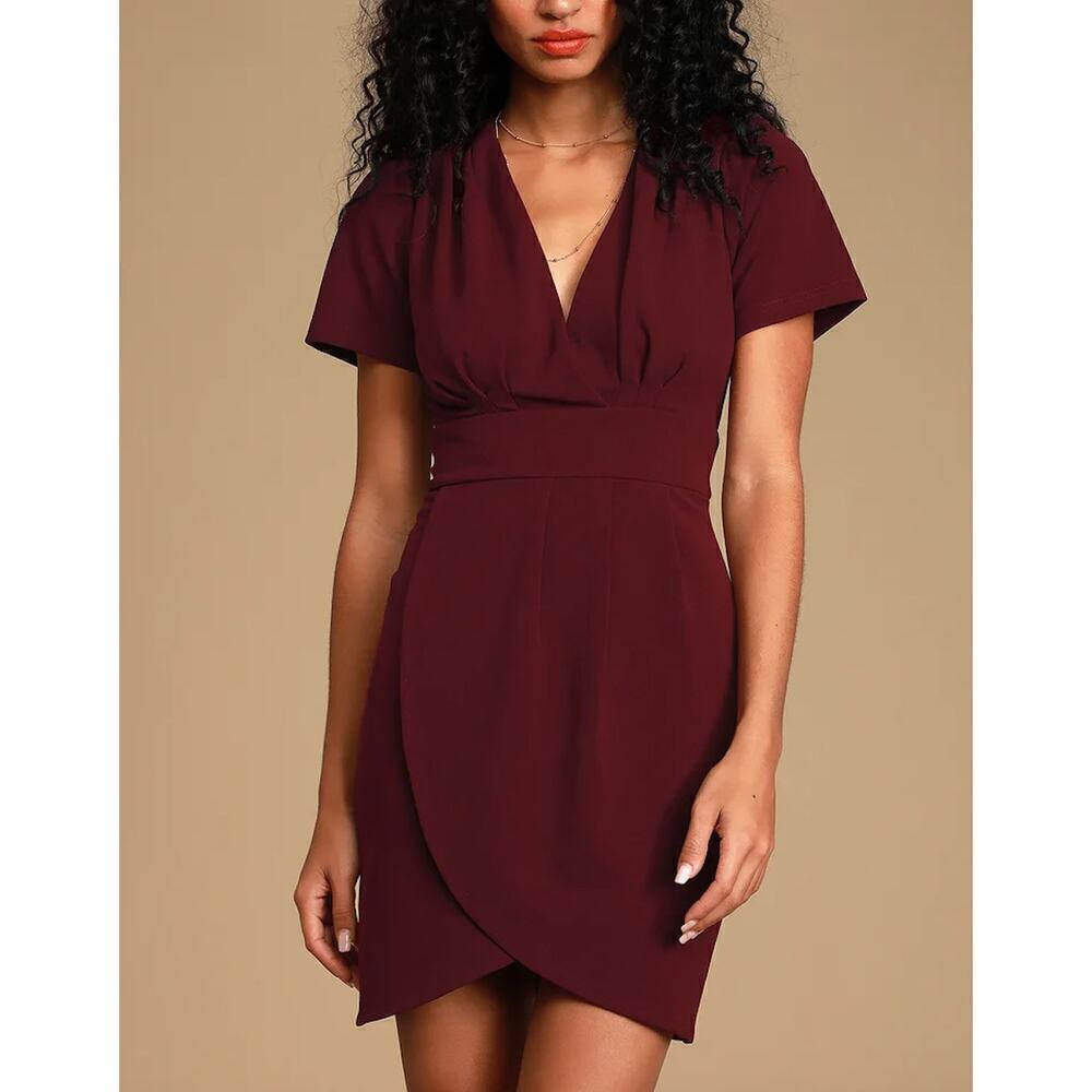 NWT Lulus Marena Burgundy Short Sleeve Mini‎ Dress Faux Wrap Front, Size XS